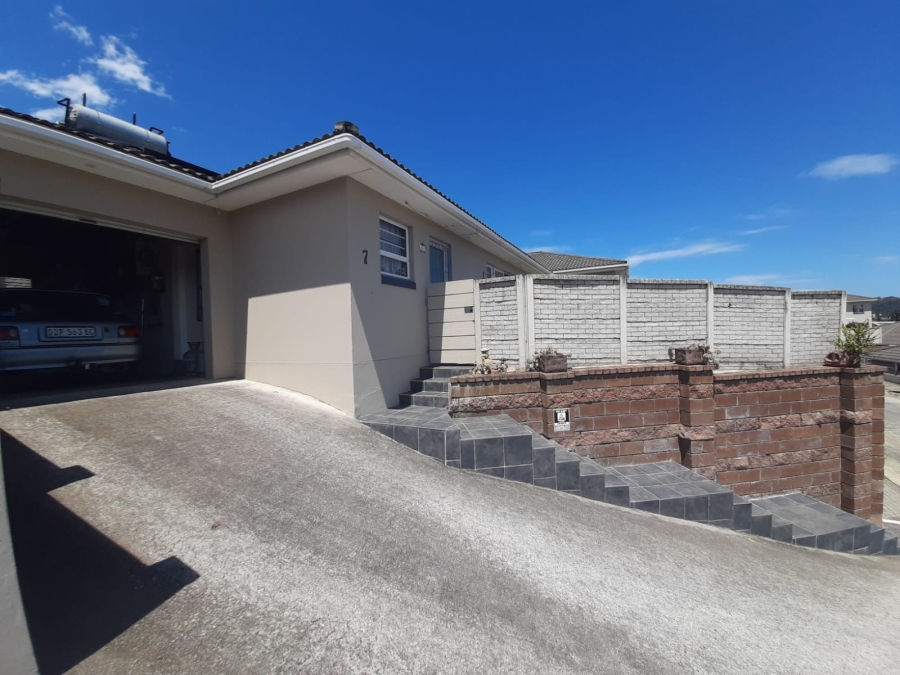 3 Bedroom Property for Sale in Nahoon Valley Park Eastern Cape